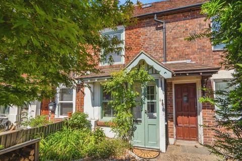 2 bedroom terraced house for sale, Main Road, Emsworth, West Sussex, PO10