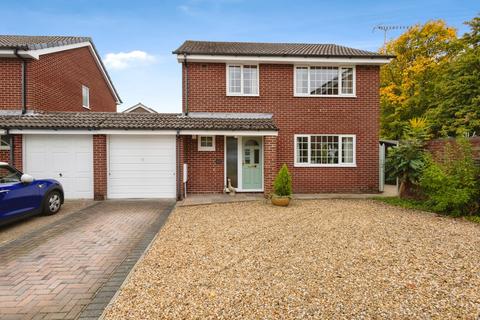 4 bedroom detached house for sale, Neville Gardens, Emsworth, Hampshire, PO10