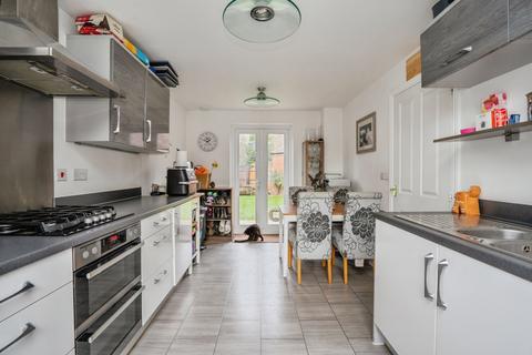 3 bedroom detached house for sale, Baileys Way, Hambrook, Chichester, West Sussex, PO18