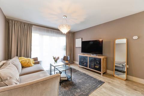 undefined, Portsmouth Road, Thames Ditton, Surrey, KT7