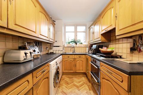 3 bedroom semi-detached house for sale, Sandhurst Avenue, Surbiton, KT5