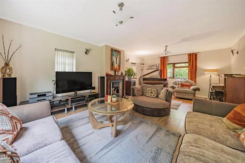 6 bedroom detached house for sale, Frimley Road, Ash Vale, Aldershot, Surrey, GU12