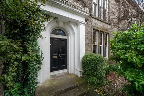 undefined, Princes Street, Stirling, Stirlingshire, FK8