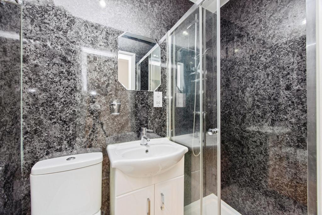 Family Shower Room