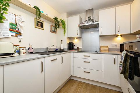 2 bedroom flat for sale, Orchard Lane, Alton, Hampshire, GU34