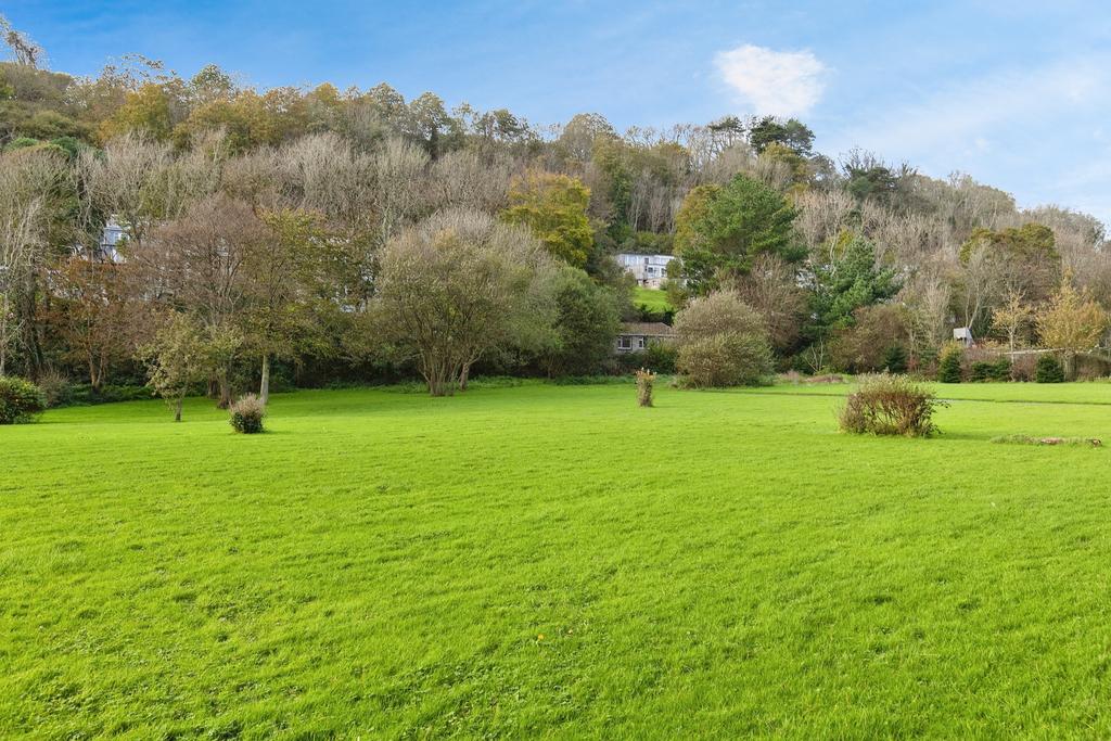 Communal Grounds