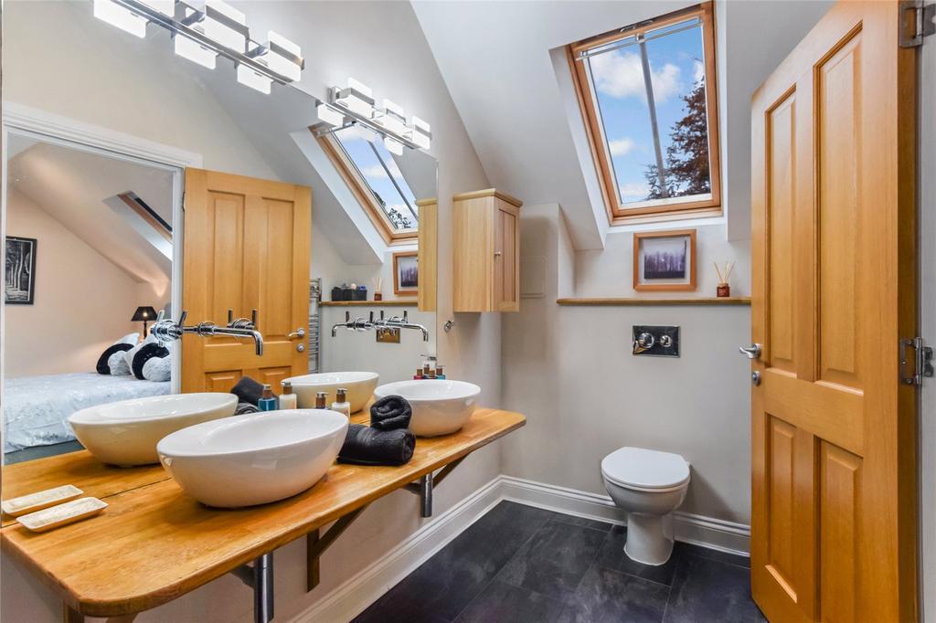 Ensuite