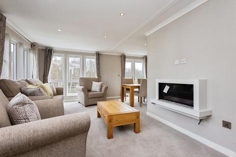 2 bedroom bungalow for sale, Warren Park, Portsmouth Road, Thursley, Godalming, GU8