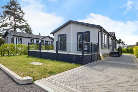 2 bedroom bungalow for sale, Warren Park, Portsmouth Road, Thursley, Godalming, GU8
