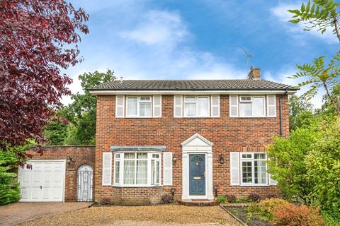 4 bedroom detached house for sale, Robin Way, Wormley, Godalming, Surrey, GU8