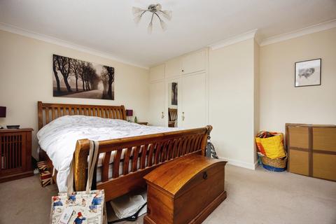 undefined, Long Gore, Godalming, Surrey, GU7