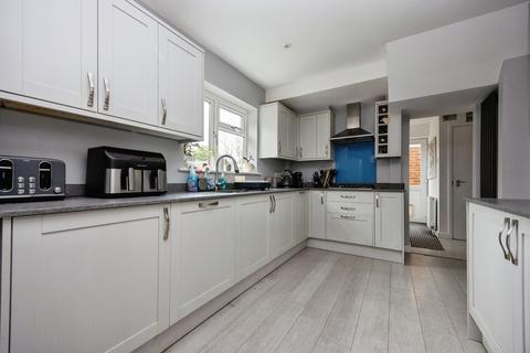 undefined, Long Gore, Godalming, Surrey, GU7