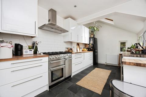 undefined, Leas Road, Guildford, GU1