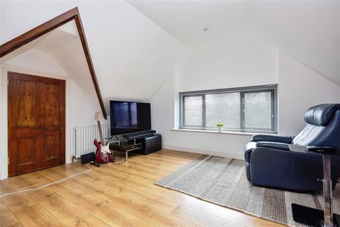 Clandon Road, Guildford, GU1