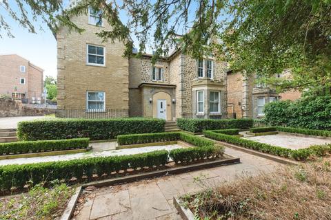 3 bedroom flat for sale, Epsom Road, Guildford, Surrey, GU1