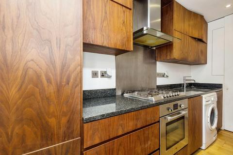 2 bedroom flat for sale, Farnham Road, Guildford, Surrey, GU2