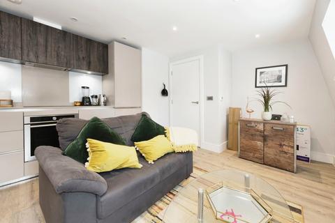 1 bedroom flat for sale, Chertsey Street, Guildford, Surrey, GU1