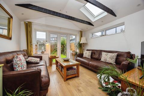 Tythebarn Close, Guildford, Surrey, GU4