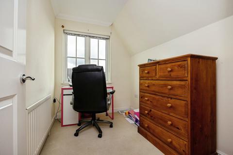 4 bedroom semi-detached house for sale, Railton Road, Guildford, Surrey, GU2