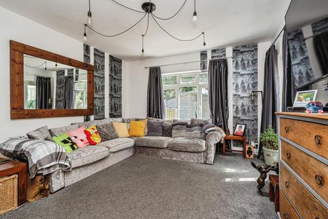 4 bedroom end of terrace house for sale, Oakfields, Guildford, Surrey, GU3