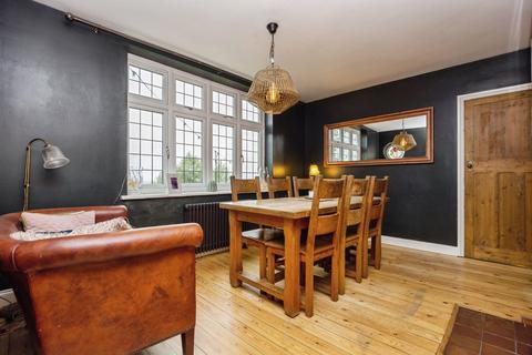 4 bedroom detached house for sale, Beechcroft Drive, Guildford, Surrey, GU2