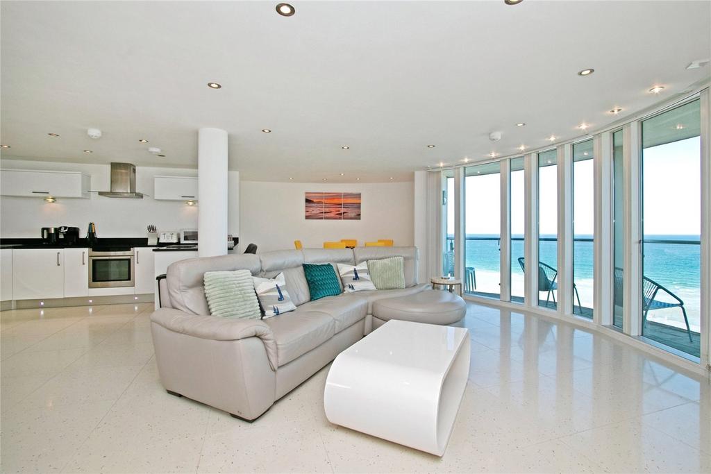 Lounge Area