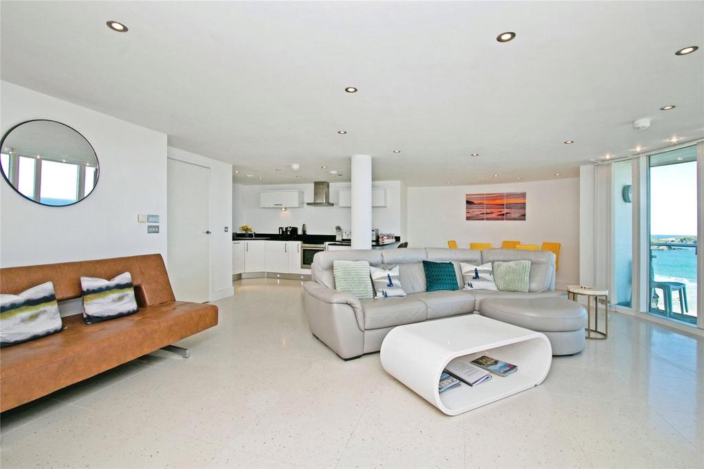Lounge Area