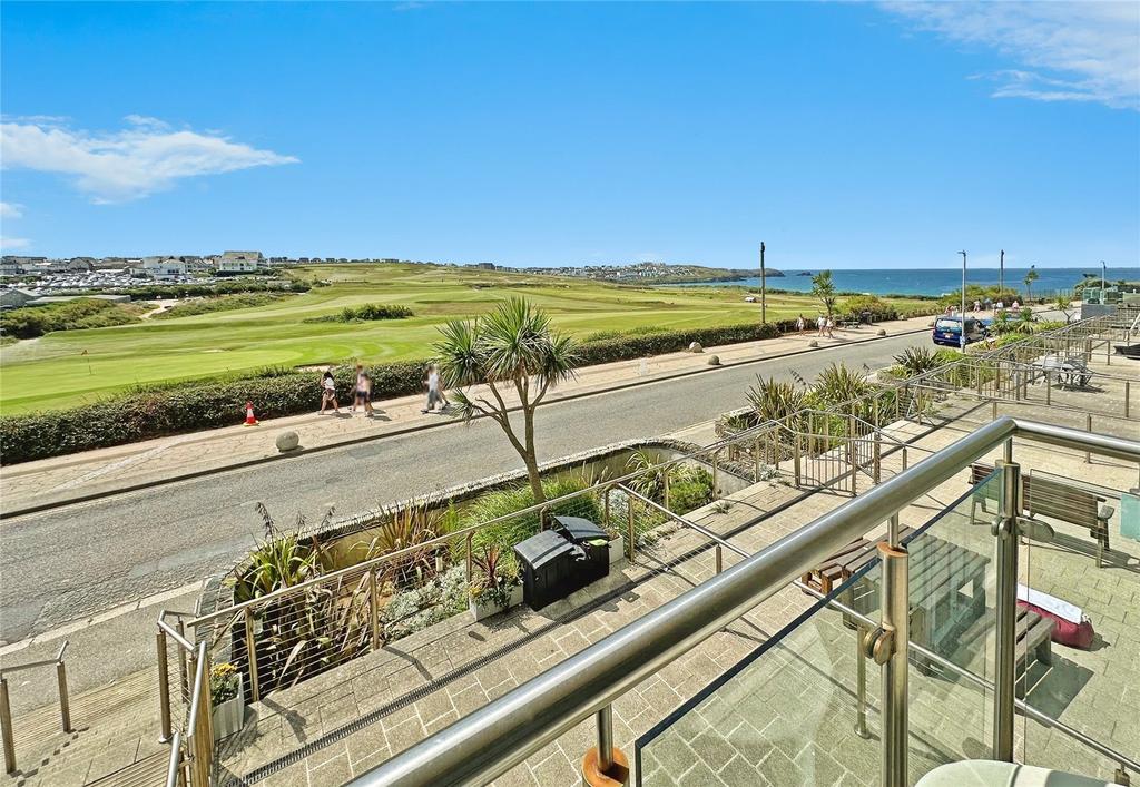Golf Course&amp;Seaview