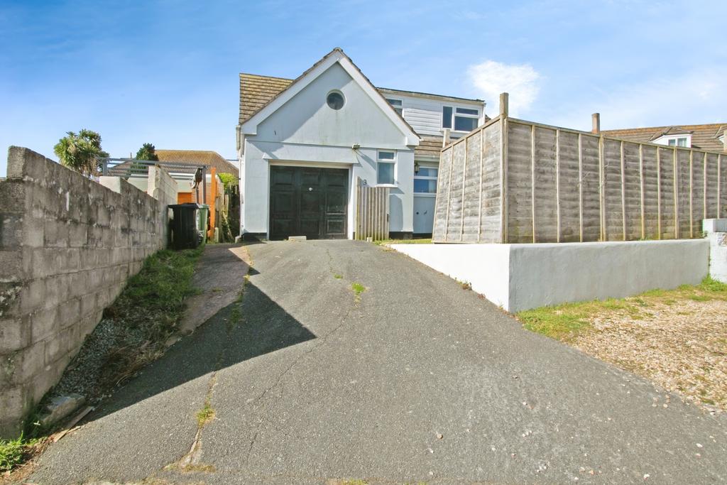 Garage &amp; Parking