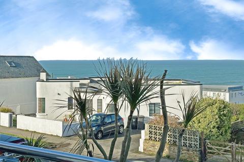 undefined, Pentire Avenue, Newquay, Cornwall, TR7