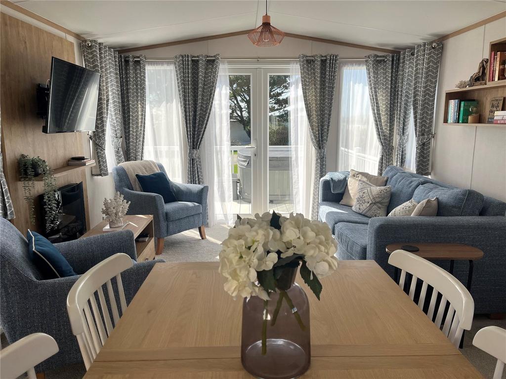 Living/ Dining Area