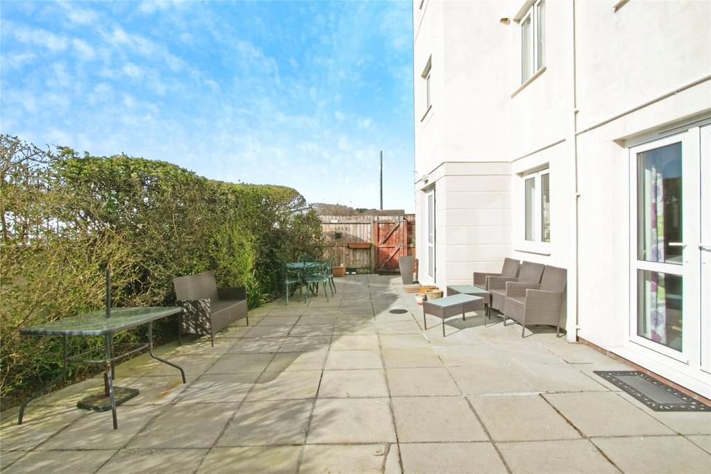 Rear Patio Garden