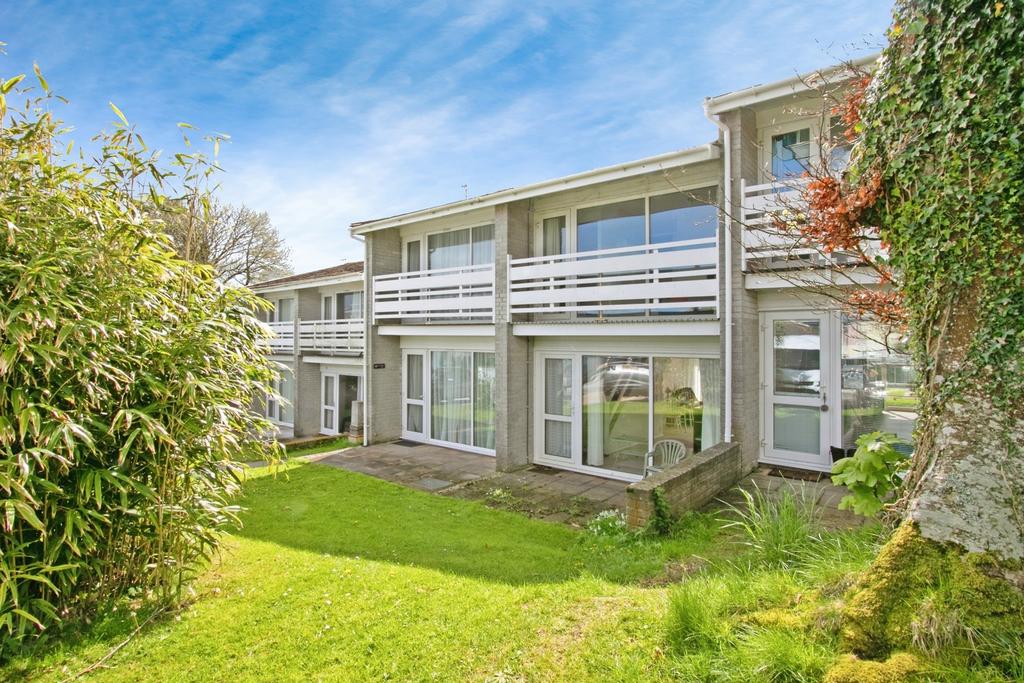 21 Manor Villas