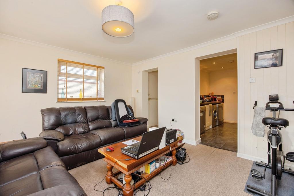 Lounge Gf Flat