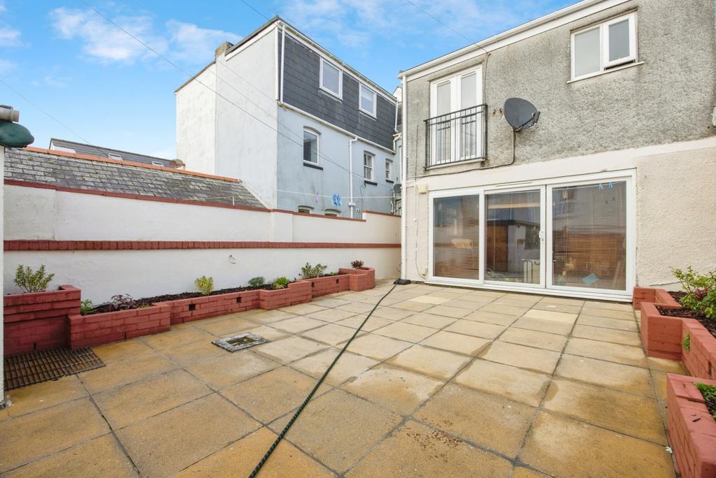 Rear &amp; Garden