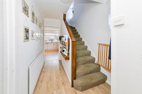 undefined, Weald Close, Horsham, West Sussex, RH13