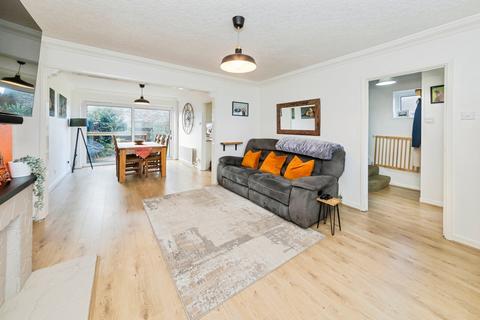 undefined, Weald Close, Horsham, West Sussex, RH13
