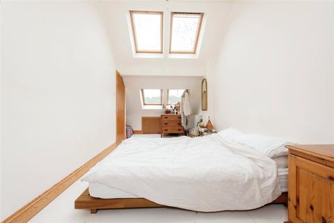 3 bedroom terraced house for sale, Sopwith Close, Kingston upon Thames, KT2