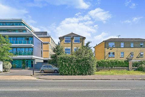 2 bedroom flat for sale, Portsmouth Road, Long Ditton, Surbiton, KT6