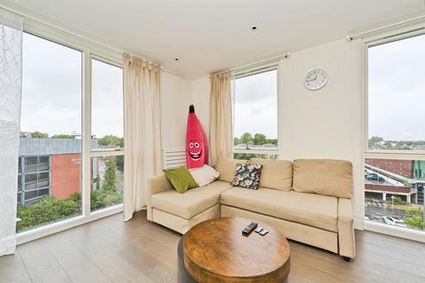 2 bedroom flat for sale, Queenshurst Square, Kingston upon Thames, KT2