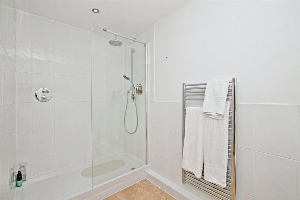 En Suite Shower/Wc..