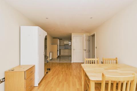 undefined, London Road, Kingston upon Thames, KT2