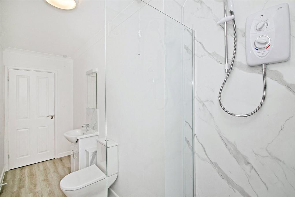 Shower/Cloakroom