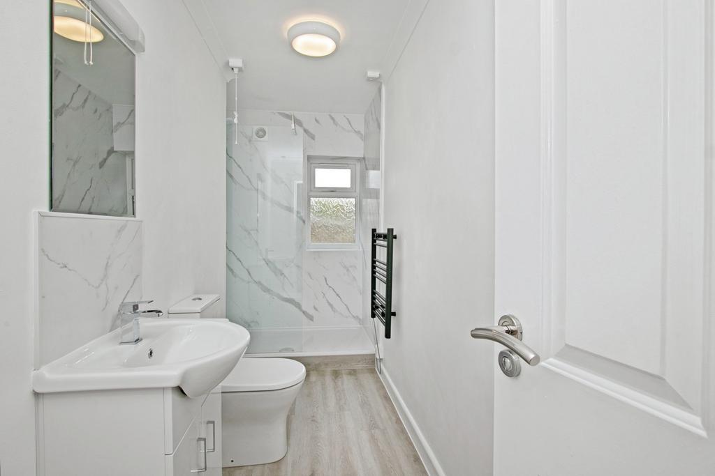 Shower/Cloakroom