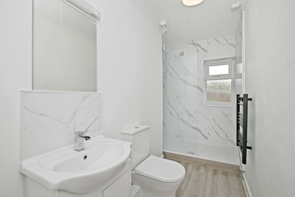 Shower/Cloakroom