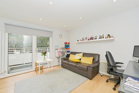 undefined, Kingsnympton Park, KINGSTON UPON THAMES, Surrey, KT2