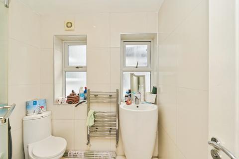 undefined, Waldegrave Road, Teddington, TW11
