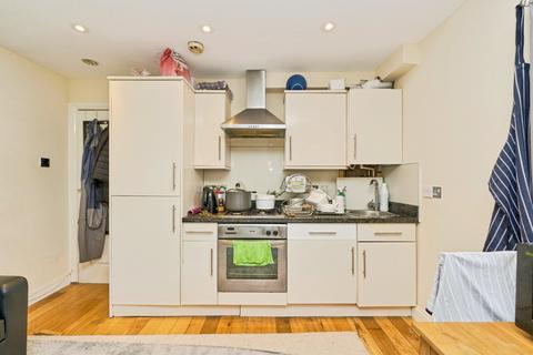 undefined, Waldegrave Road, Teddington, TW11