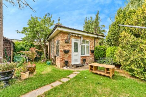 undefined, Tolworth Rise North, Surbiton, KT5