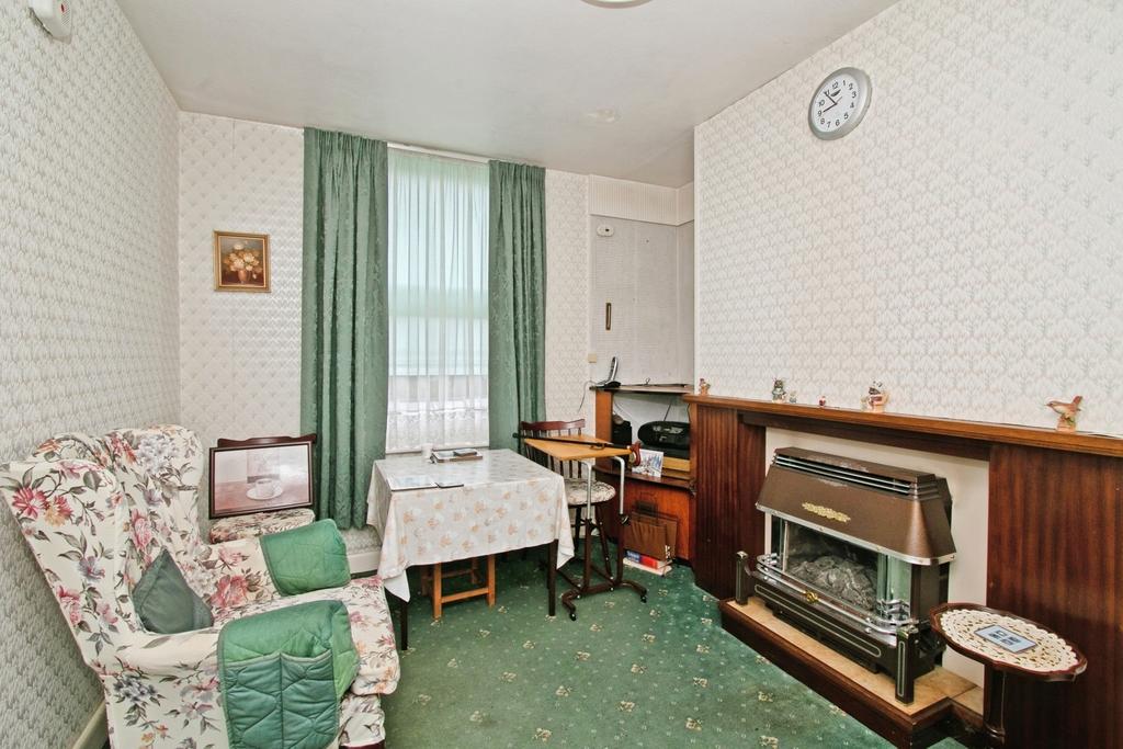 Breakfast Room